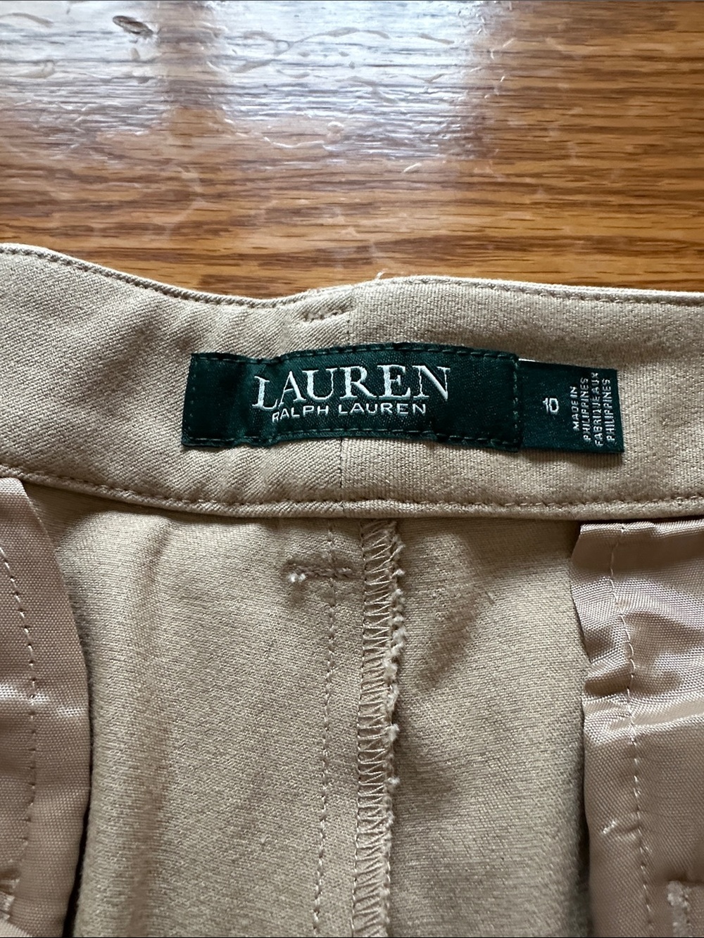 Ralph Lauren
Flat Front Shorts in Light Tan - Picture 2 of 8